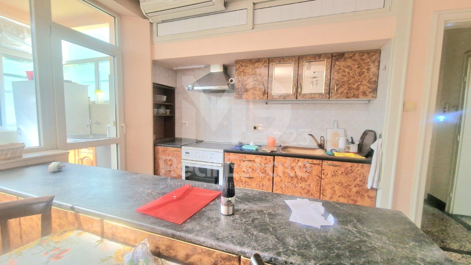 Продава 3-СТАЕН, гр. Пловдив, Център, снимка 3 - Апартаменти - 54341352