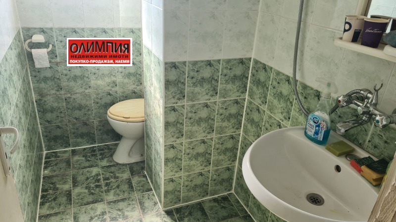 Продава АТЕЛИЕ, ТАВАН, гр. Плевен, Широк център, снимка 3 - Апартаменти - 53295411