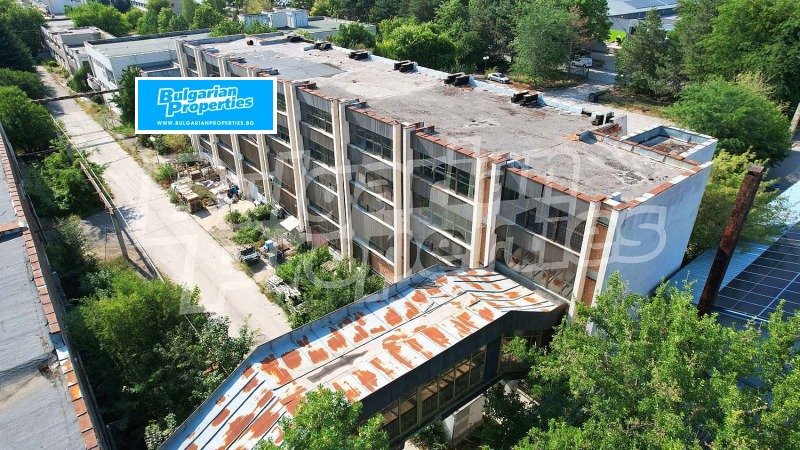 Продава ПРОМ. ПОМЕЩЕНИЕ, гр. Добрич, Промишлена зона - Север, снимка 2 - Производствени сгради - 52487074