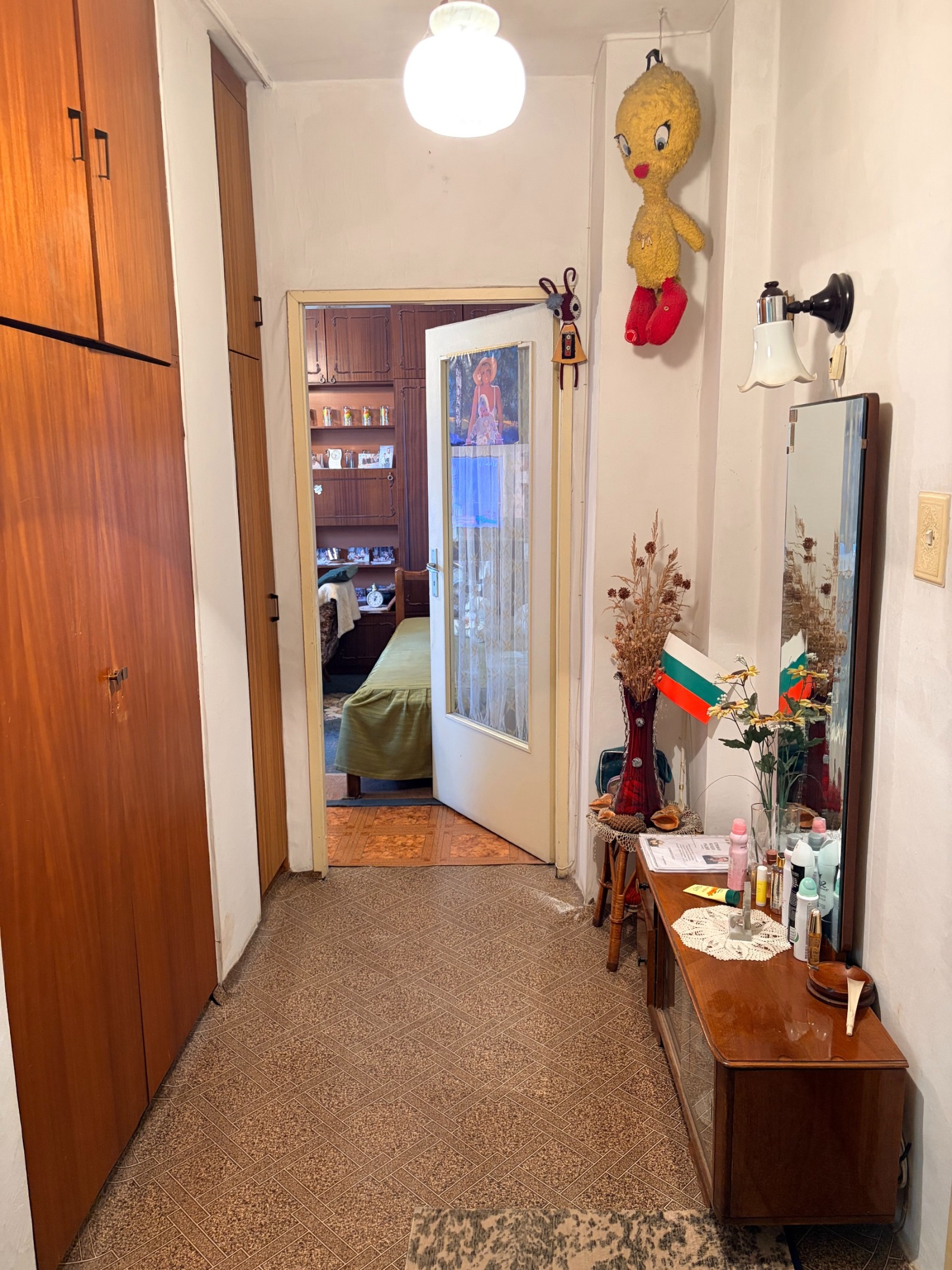Продава 2-СТАЕН, гр. Шумен, Пазара, снимка 2 - Апартаменти - 55428684