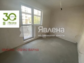 2 спальни Централна поща, Варна 4