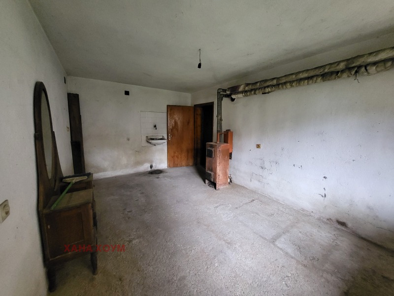 Продава 1-СТАЕН, гр. Троян, област Ловеч, снимка 4 - Апартаменти - 52525351