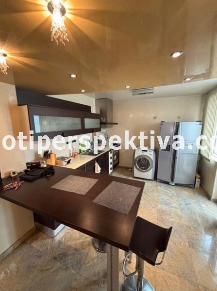 Продава МНОГОСТАЕН, гр. Пловдив, Център, снимка 2 - Апартаменти - 54205495