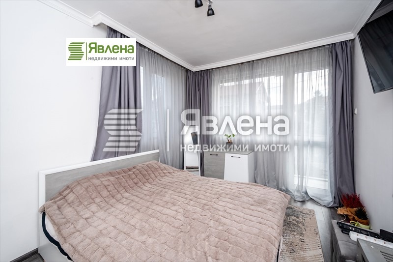 Продава ЕТАЖ ОТ КЪЩА, гр. София, област София-град, снимка 8 - Етаж от къща - 52879027