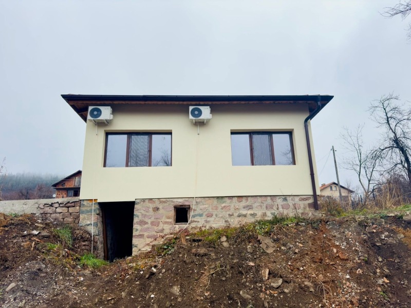 Продава КЪЩА, гр. Вършец, област Монтана, снимка 6 - Къщи - 52882121