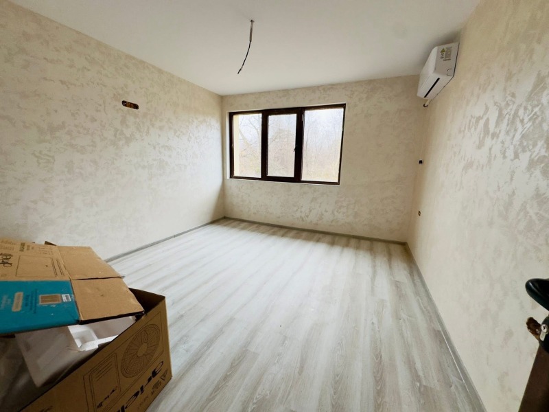 Продава КЪЩА, гр. Вършец, област Монтана, снимка 12 - Къщи - 52882121