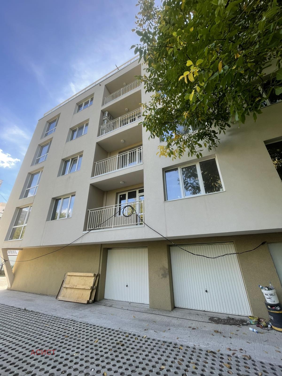 Продава 3-СТАЕН, гр. Перник, Изток, снимка 2 - Апартаменти - 56497932