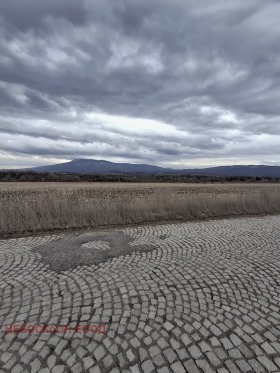 ПАРЦЕЛ, 4 500 m2