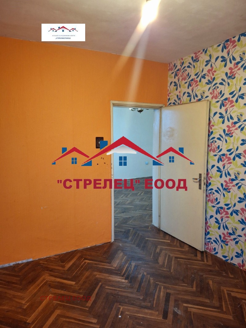 Продава 3-СТАЕН, гр. Добрич, ЖП Гара, снимка 8 - Aпартаменти - 48309895