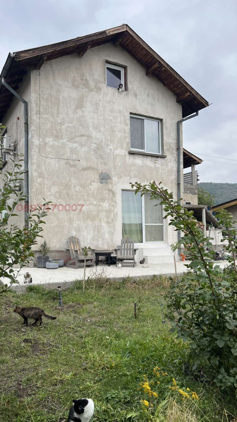 Продава КЪЩА, с. Вискяр, област Перник, снимка 2 - Къщи - 52784286