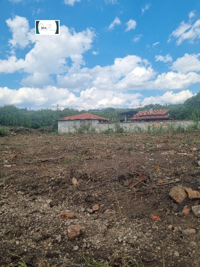 Продава ПАРЦЕЛ, град Перник, Кристал • 55000 € • 74915761 — Holmes.bg