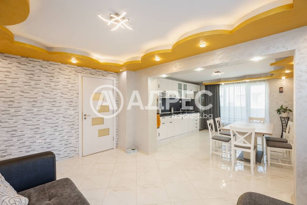 Продава МНОГОСТАЕН, гр. Варна, Център, снимка 13 - Апартаменти - 54882688
