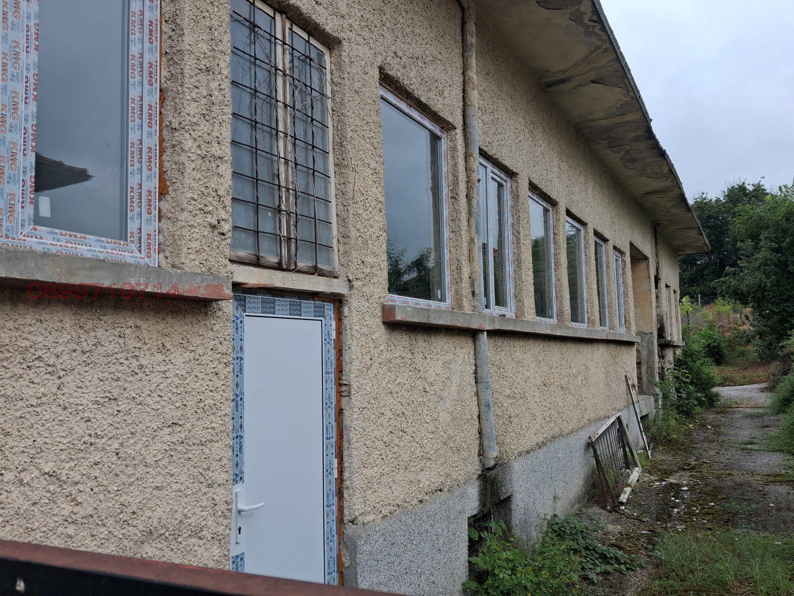 Продава ЗАВЕДЕНИЕ, с. Осенец, област Разград, снимка 5 - Заведения - 54911054
