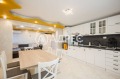 Продава МНОГОСТАЕН, гр. Варна, Център, снимка 2