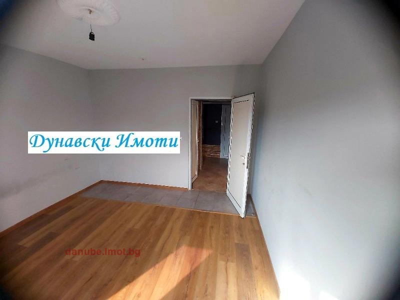 Продава 3-СТАЕН, гр. Русе, Възраждане, снимка 7 - Aпартаменти - 48311116