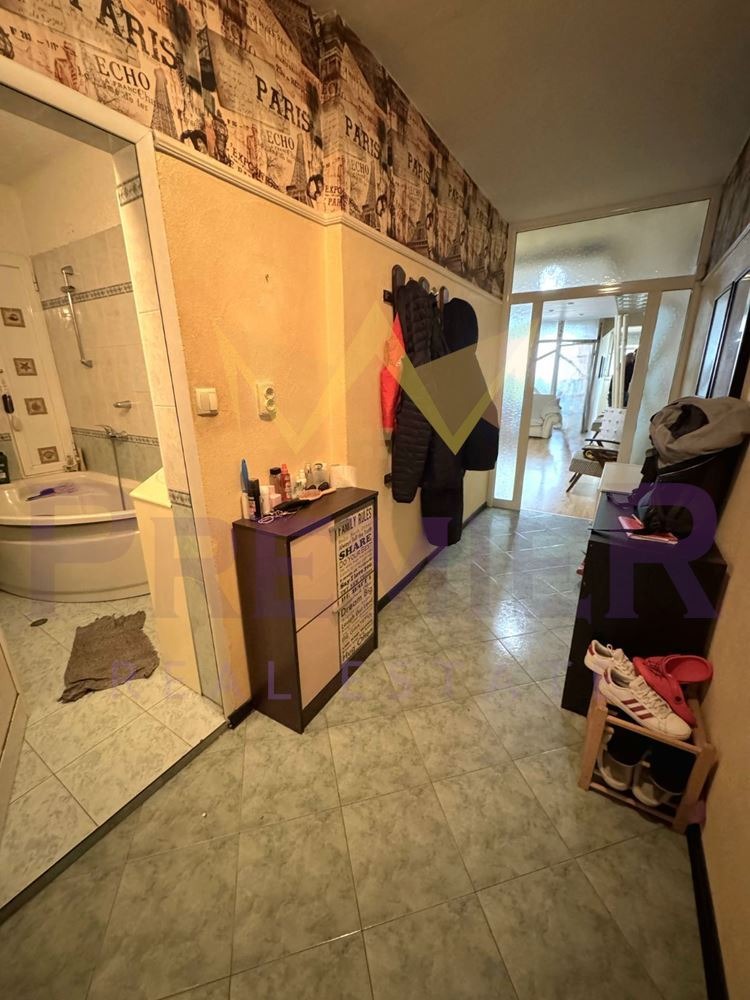 De vânzare  2 dormitoare Sofia , Borovo , 120 mp | 99079571 - imagine [10]