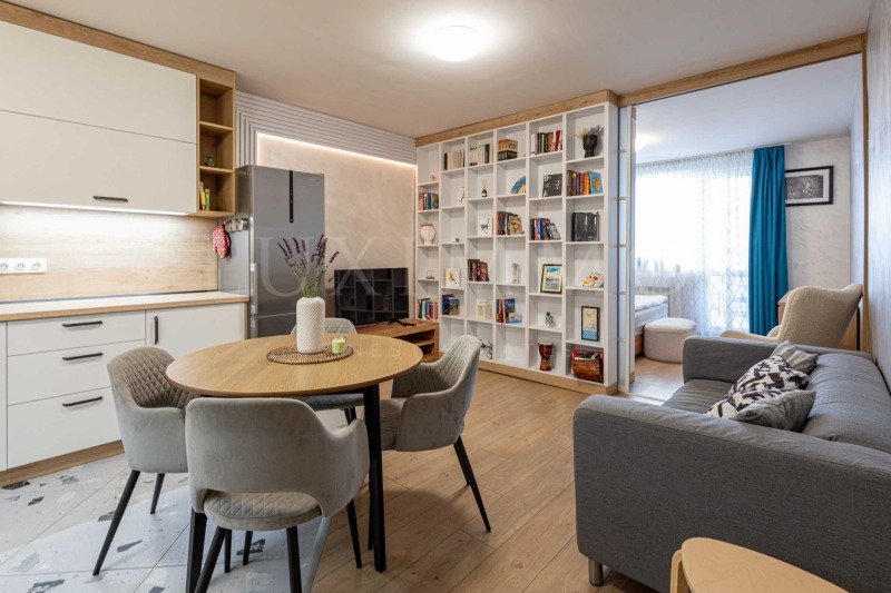 Satılık  2 yatak odası Sofia , Centar , 106 metrekare | 71897419