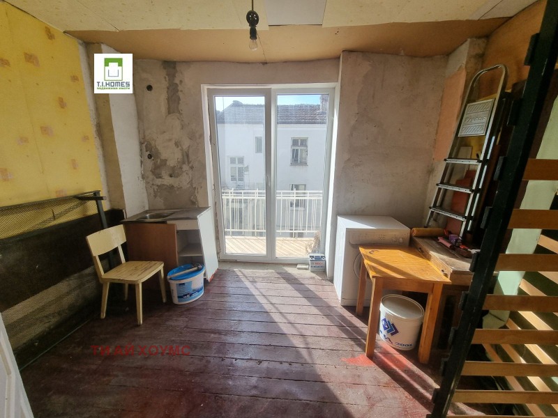 Продава 3-СТАЕН, гр. София, Център, снимка 10 - Апартаменти - 52651928