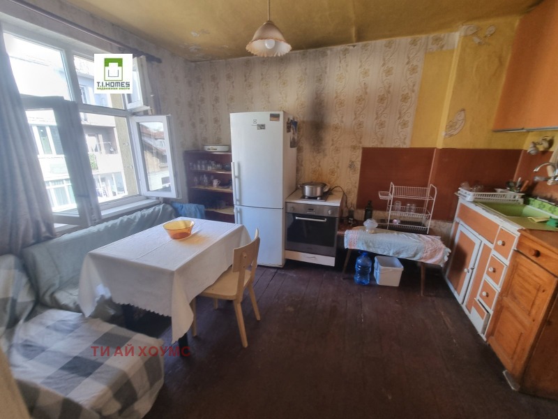 Продава 3-СТАЕН, гр. София, Център, снимка 9 - Апартаменти - 52651928