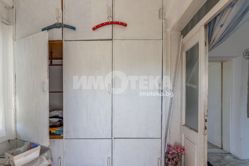 Продава КЪЩА, гр. Девня, област Варна, снимка 14 - Къщи - 51680971