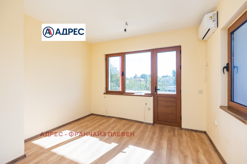 Продава КЪЩА, с. Върбица, област Плевен, снимка 5 - Къщи - 53149543