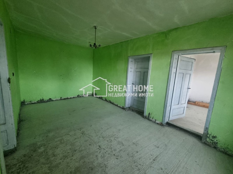 Продава КЪЩА, с. Макариополско, област Търговище, снимка 2 - Къщи - 53231209