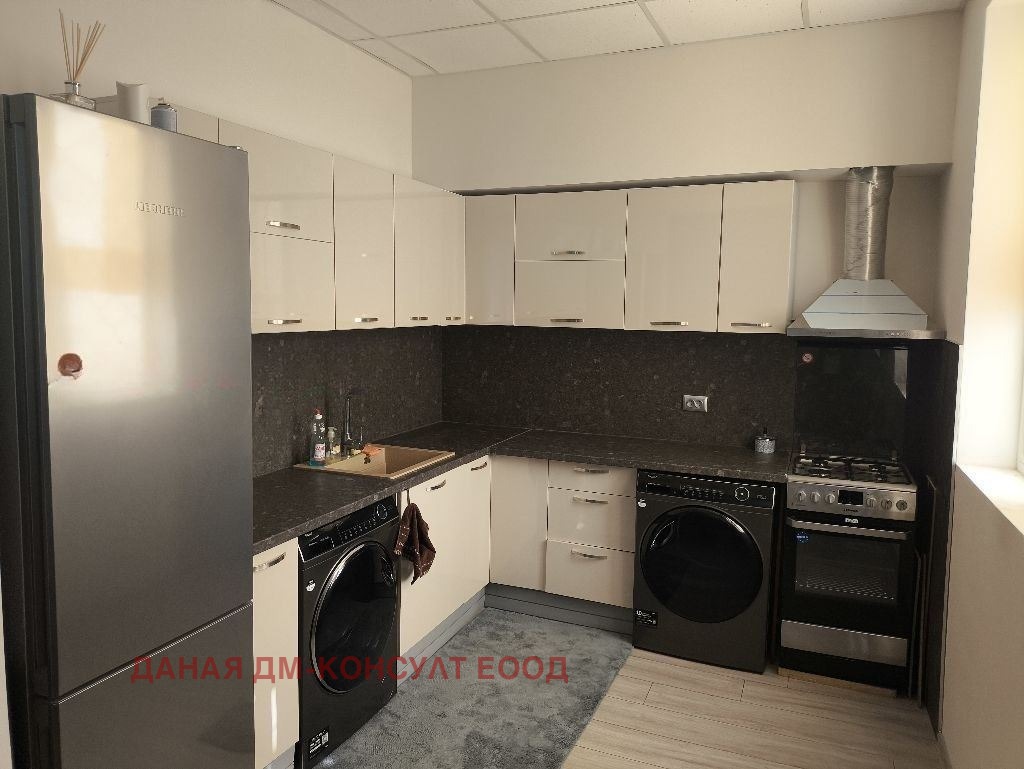 Продава 2-СТАЕН, гр. Шумен, Добруджански, снимка 2 - Апартаменти - 54132551