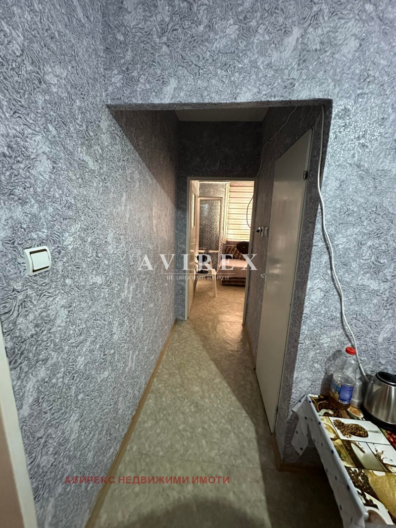 For Sale  1 bedroom Plovdiv , Izgrev , 50 sq.m | 80378792 - image [2]