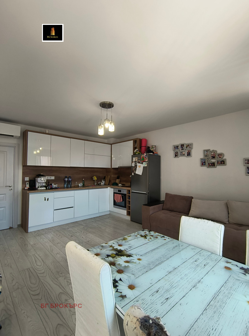 In vendita  2 camere da letto Varna , Vazragdane 3 , 71 mq | 13220897 - Immagine [2]