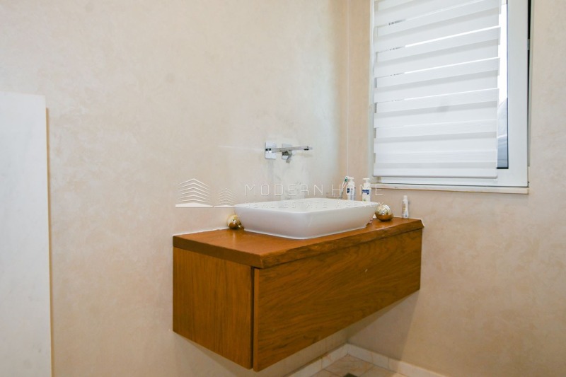 Продава  4-стаен град София , Витоша , 185 кв.м | 79697440 - изображение [15]