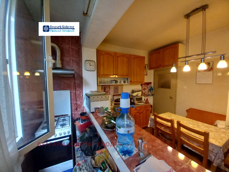 Продава 4-СТАЕН, гр. София, Гоце Делчев, снимка 14 - Апартаменти - 53497719