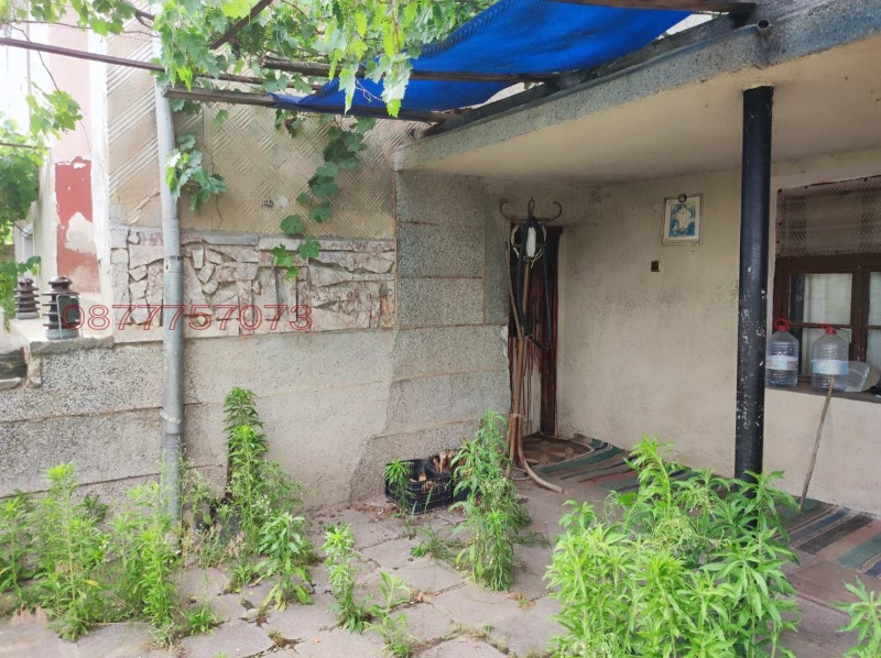 Eladó  Ház régió Plovdiv , Begovo , 168 négyzetméter | 78470855 - kép [5]