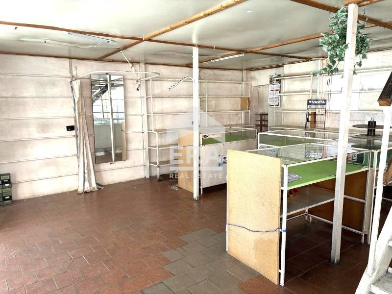 En venta  Comercio Varna , Operata , 120 metros cuadrados | 59690841