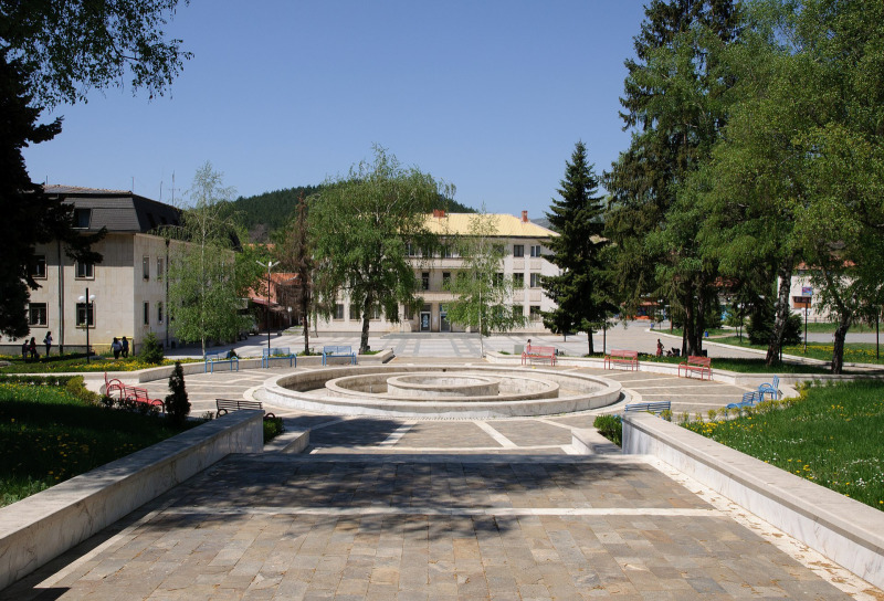 Продава ПАРЦЕЛ в област София, гр. Годеч - 330 кв.м / 67 000 € » 131 040.61 лв., СИЙ