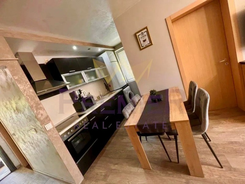 Продава  2-стаен област Добрич , с. Рогачево , 65 кв.м | 48454662