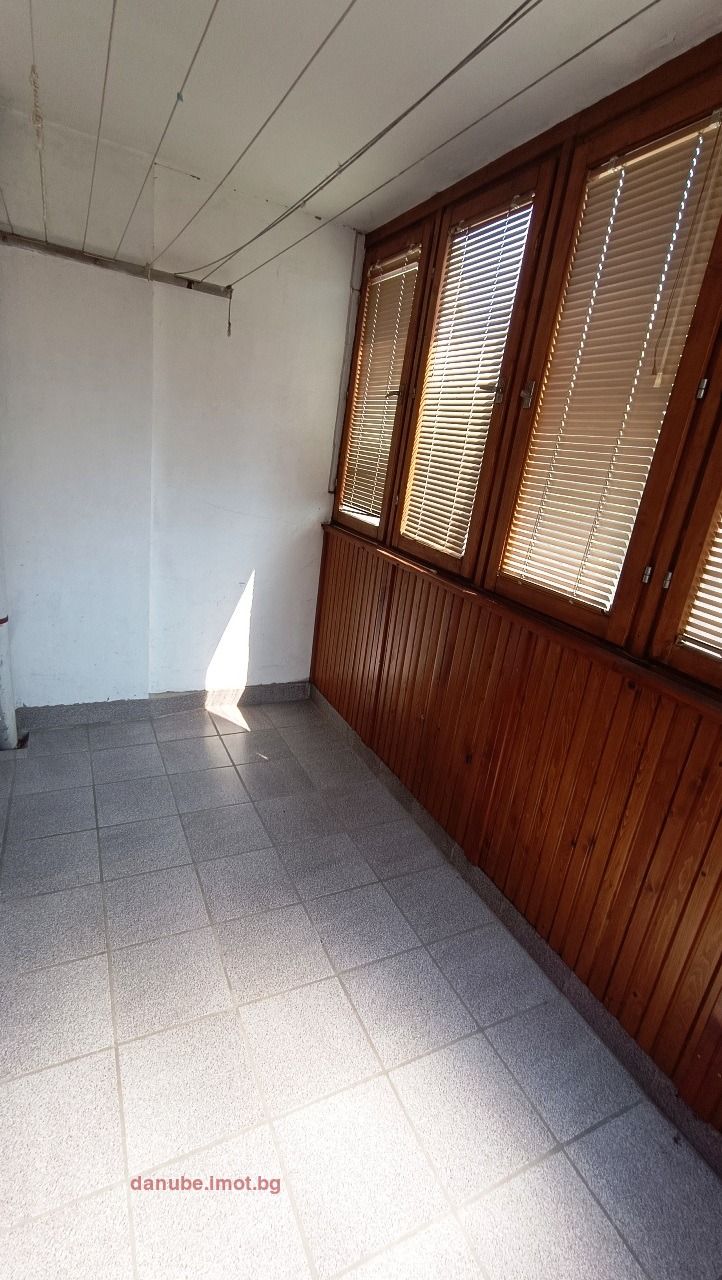 Na sprzedaż  1 sypialnia Ruse , Czarodejka - Jug , 68 mkw | 26290412 - obraz [12]