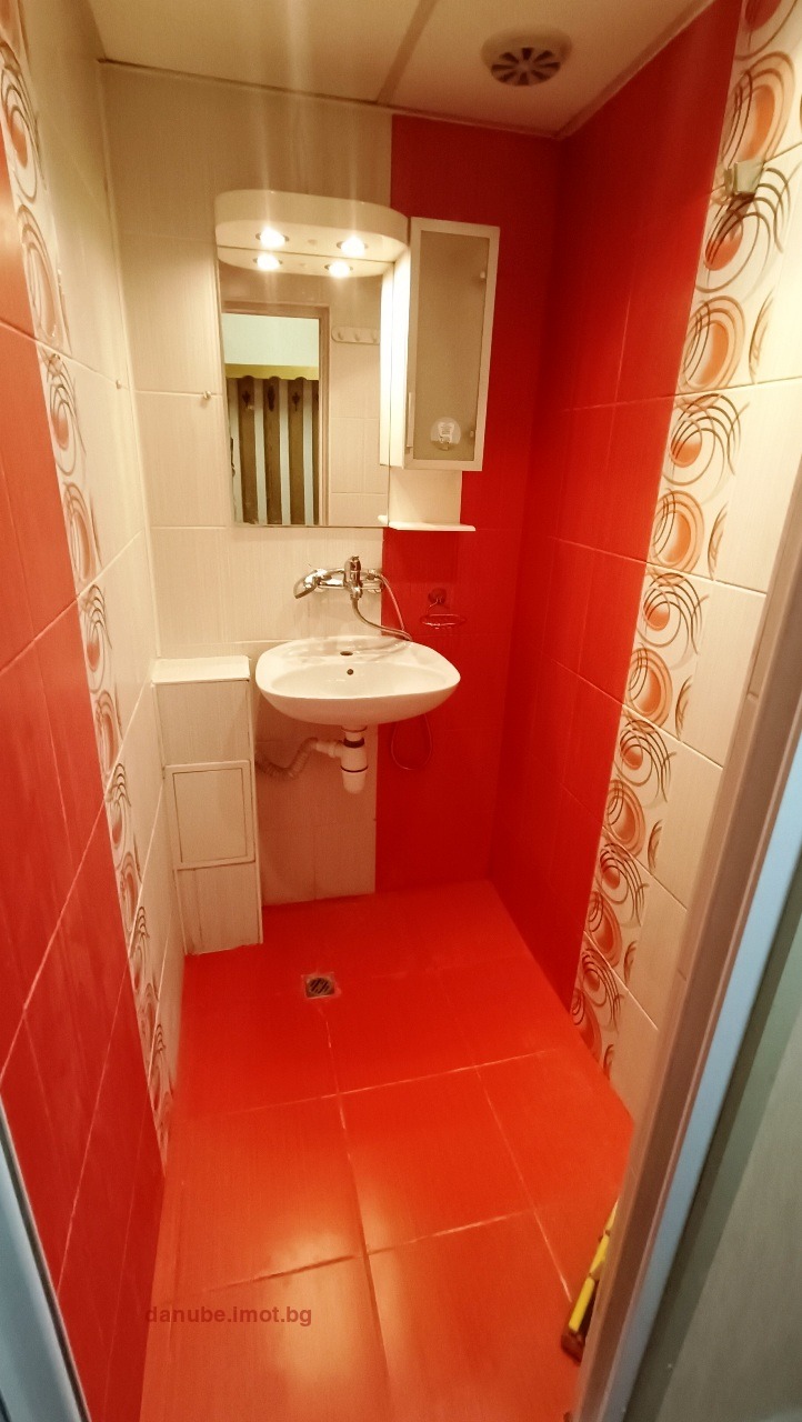Na sprzedaż  1 sypialnia Ruse , Czarodejka - Jug , 68 mkw | 26290412 - obraz [16]