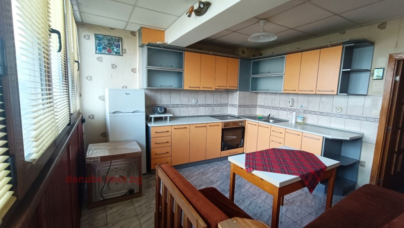 Na sprzedaż  1 sypialnia Ruse , Czarodejka - Jug , 68 mkw | 26290412 - obraz [3]