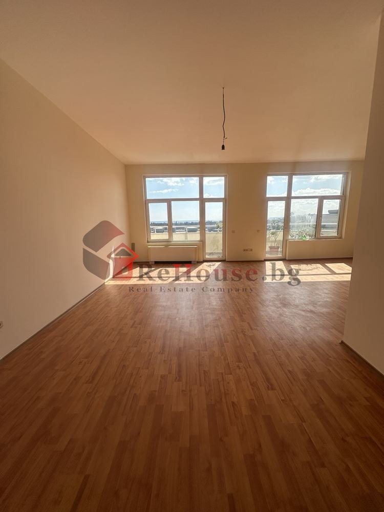 Te koop  2 slaapkamers Varna , k.k. Sv.Sv. Konstantin i Elena , 180 m² | 39174550 - afbeelding [2]