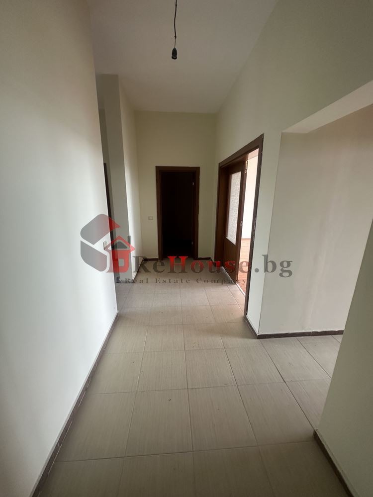 En venta  2 dormitorios Varna , k.k. Sv.Sv. Konstantin i Elena , 180 metros cuadrados | 39174550 - imagen [7]