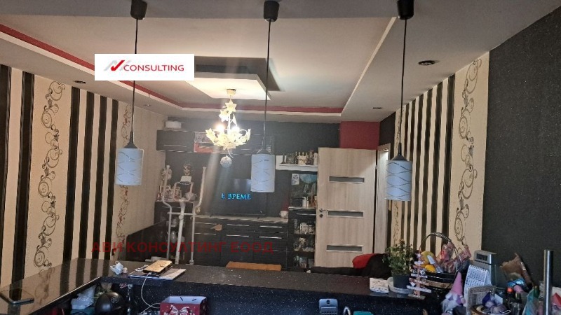 Продава 3-СТАЕН, гр. София, Сухата река