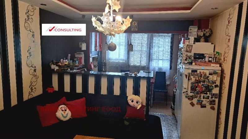 Продава 3-СТАЕН, гр. София, Сухата река, снимка 2 - Апартаменти - 52916925