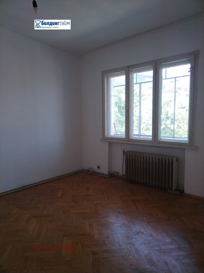 Te koop  3 slaapkamers Sjumen , Tsentar , 98 m² | 67195380 - afbeelding [3]