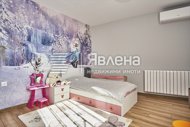 De vânzare  3 dormitoare Sofia , Crâstova vada , 370 mp | 40694547 - imagine [17]