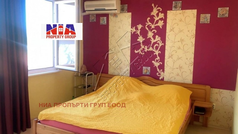 Продава КЪЩА, гр. Бургас, Долно Езерово, снимка 2 - Къщи - 48331528