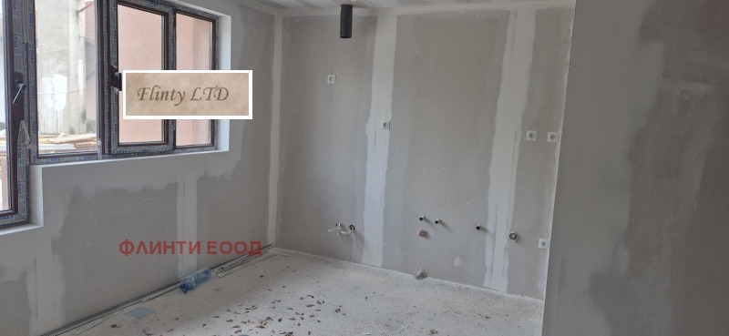 Продава  2-стаен град Велико Търново , Бузлуджа , 93 кв.м | 75588261 - изображение [11]