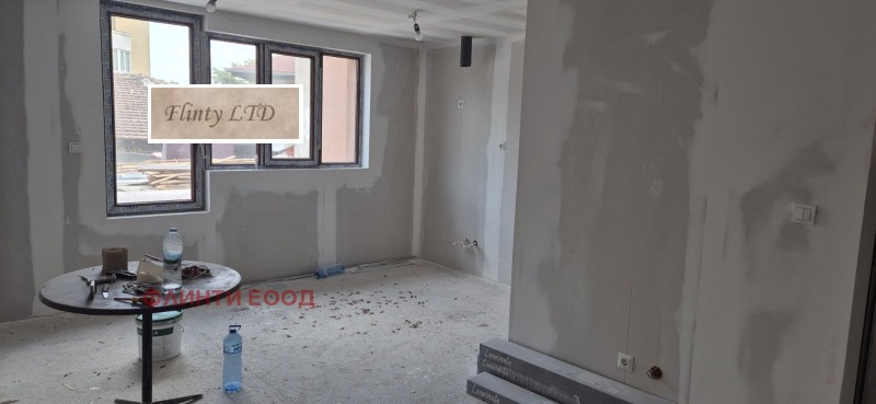 Продава  2-стаен град Велико Търново , Бузлуджа , 93 кв.м | 75588261 - изображение [4]