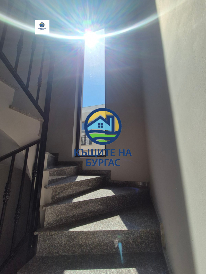 Продава КЪЩА, гр. Бургас, Сарафово, снимка 4 - Къщи - 53092762