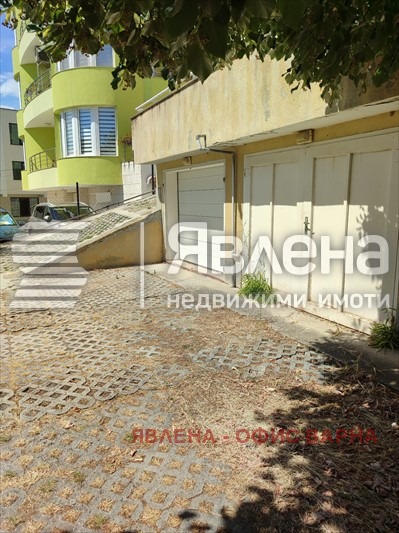 Продава ГАРАЖ, ПАРКОМЯСТО, гр. Варна, Бриз