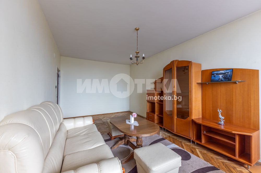 Продава МНОГОСТАЕН, гр. Варна, Спортна зала, снимка 2 - Апартаменти - 55824614